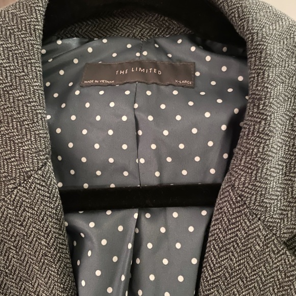 Blazer - Picture 2 of 5